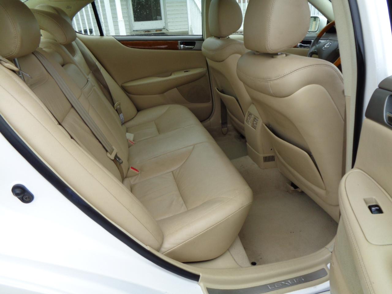 Lexus ES 330 4dr Sdn 2006