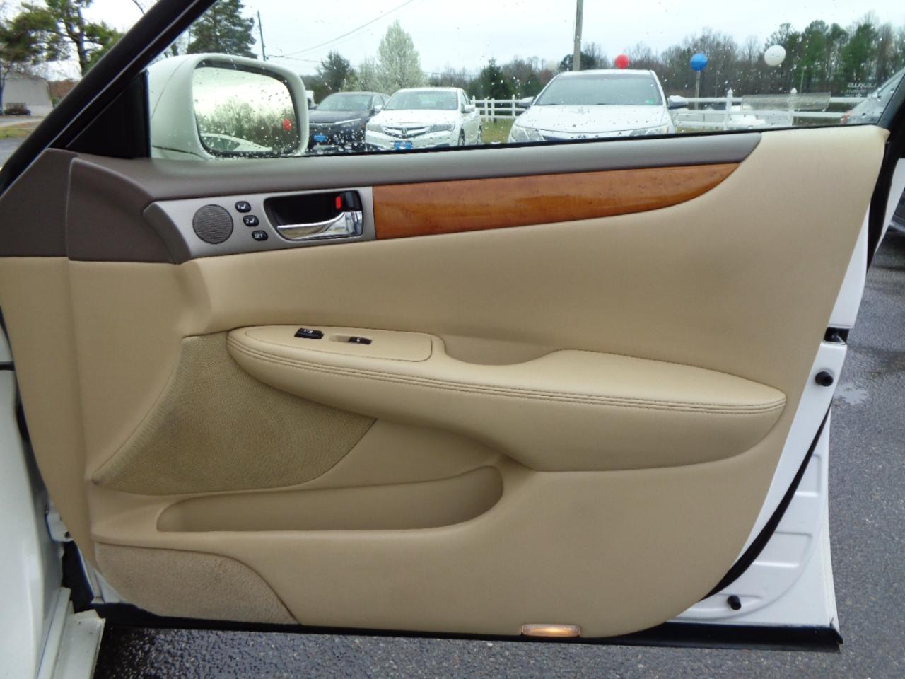 Lexus ES 330 4dr Sdn 2006