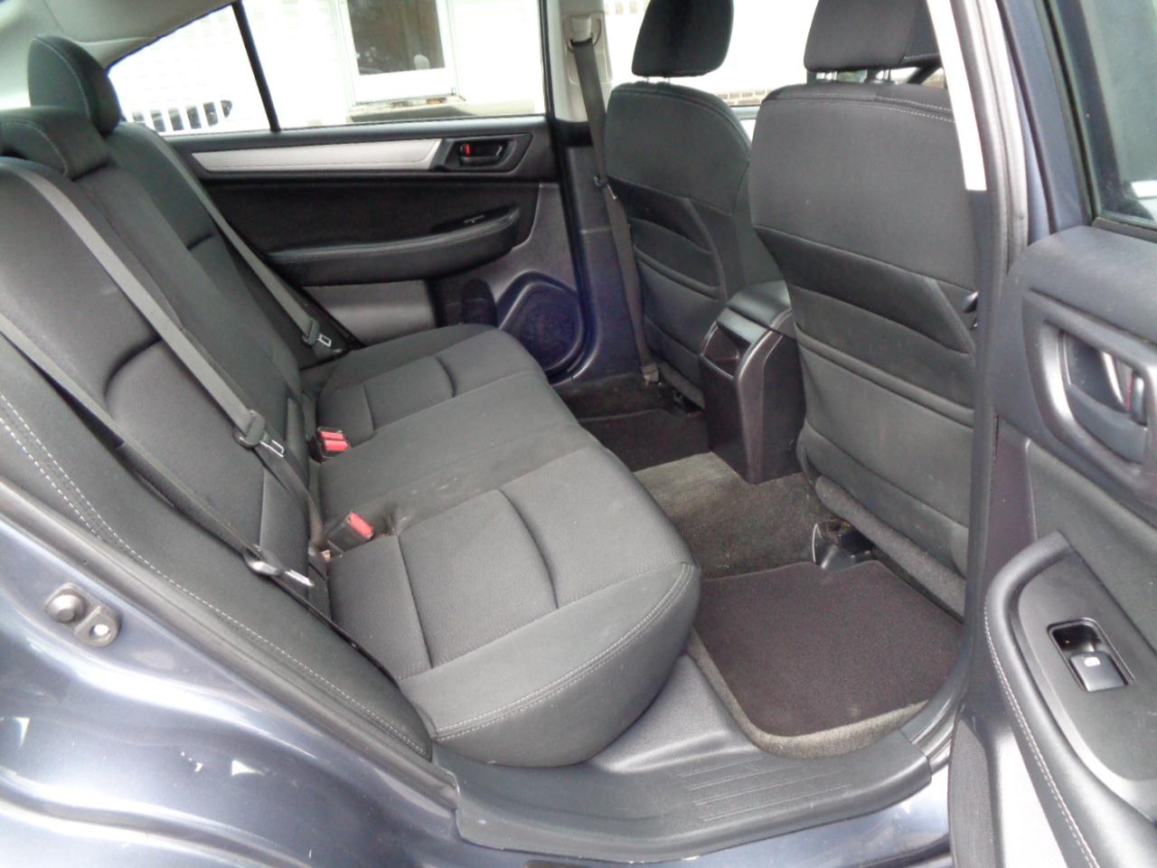 Subaru Legacy 4dr Sdn 2.5i PZEV 2015