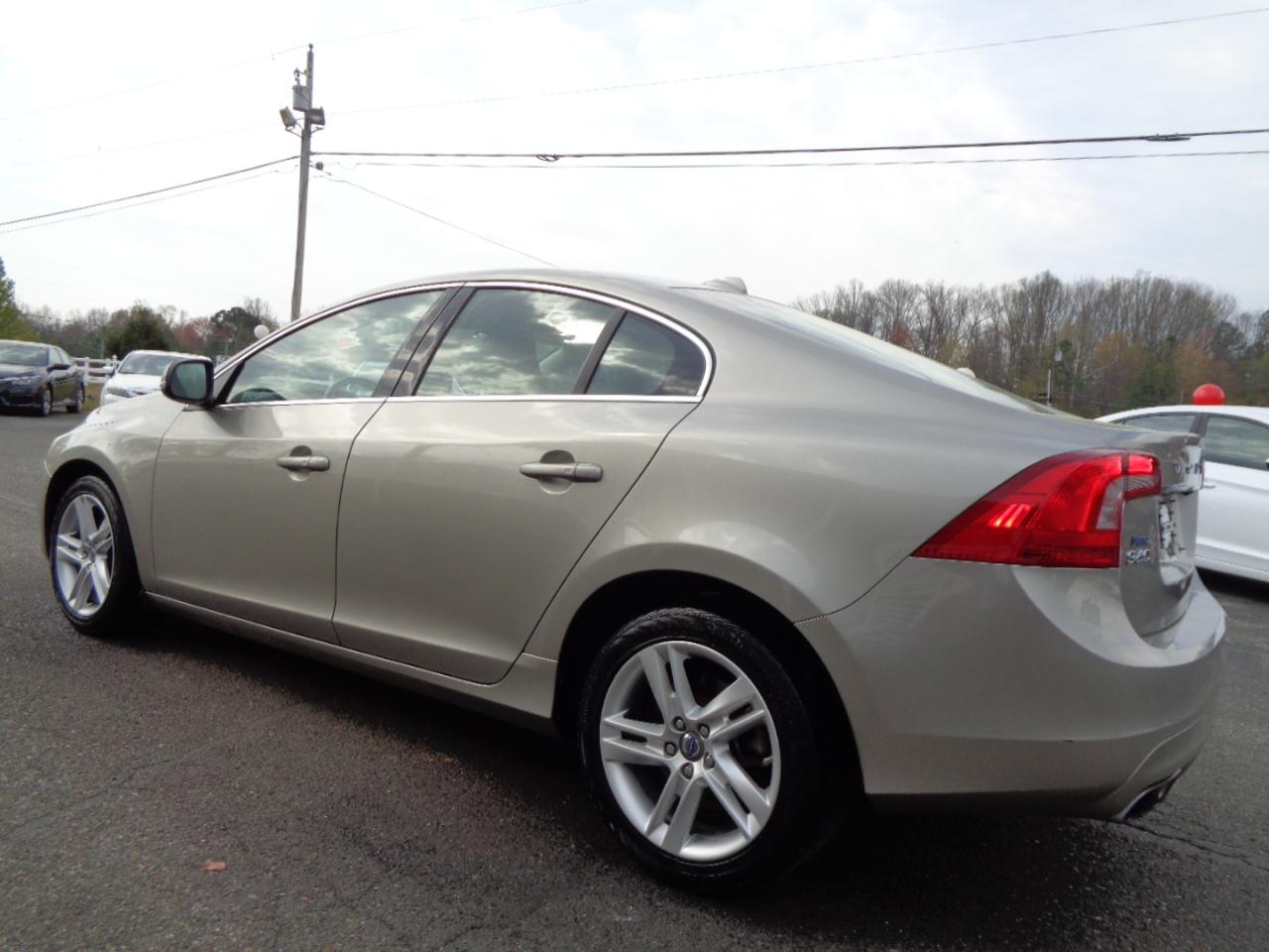 Volvo S60 2015.5 4dr Sdn T5 Drive-E Premier FWD 2015