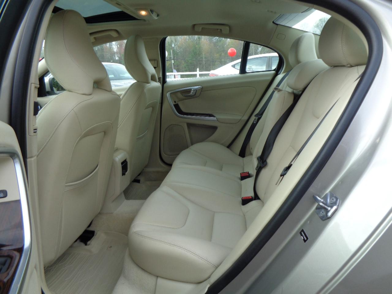 Volvo S60 2015.5 4dr Sdn T5 Drive-E Premier FWD 2015