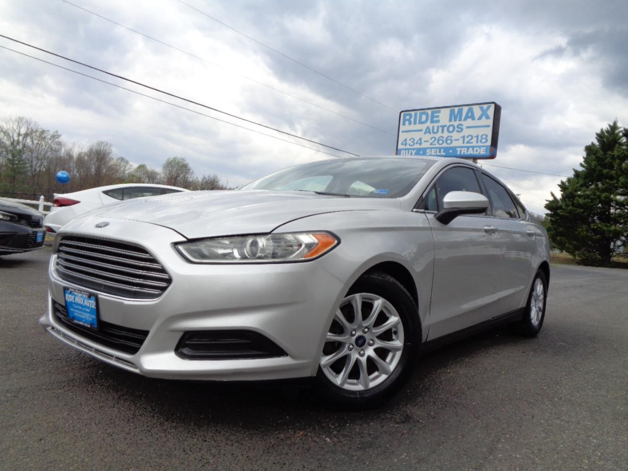 Ford Fusion 4dr Sdn S FWD 2016
