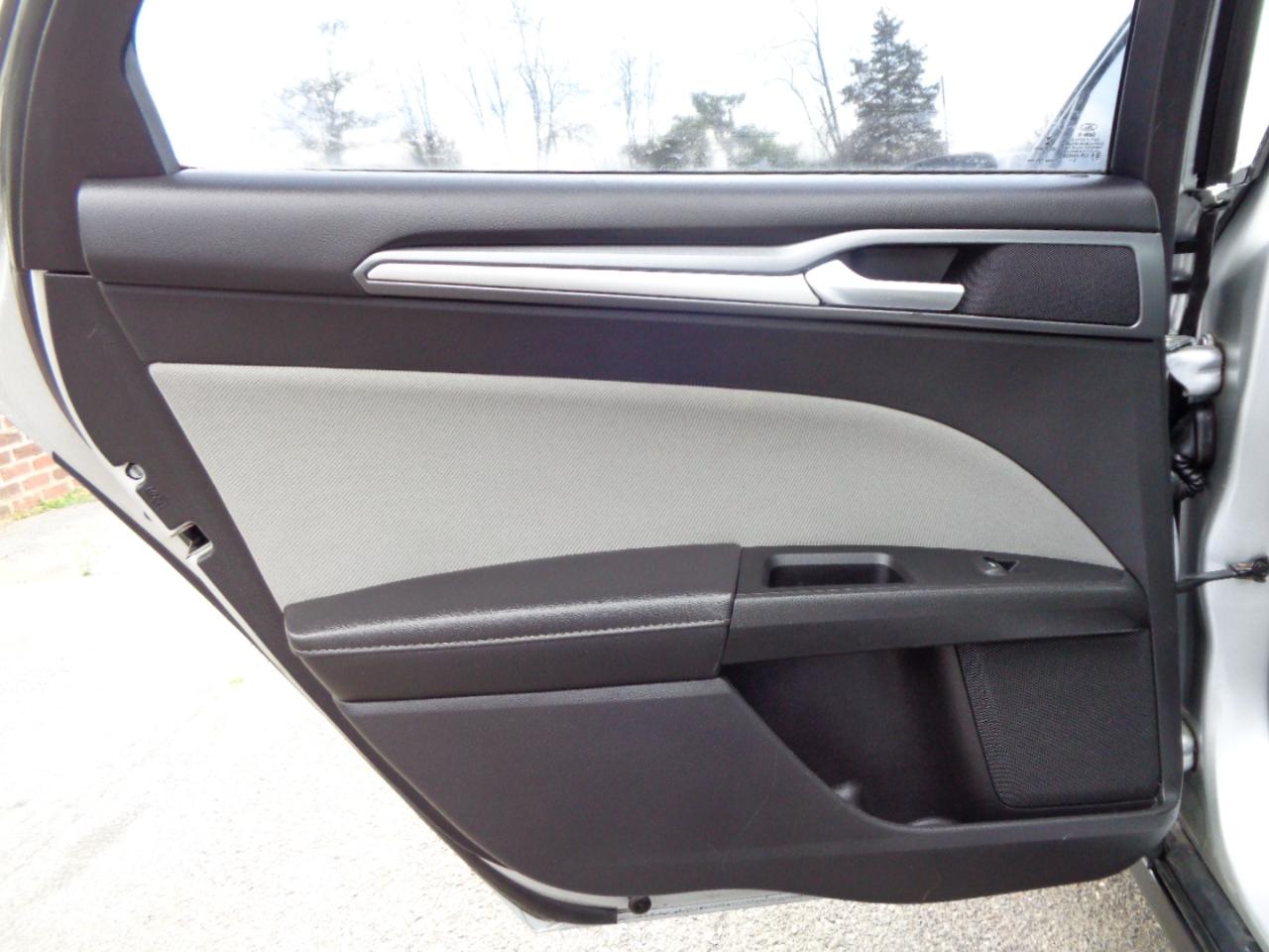 Ford Fusion 4dr Sdn S FWD 2016