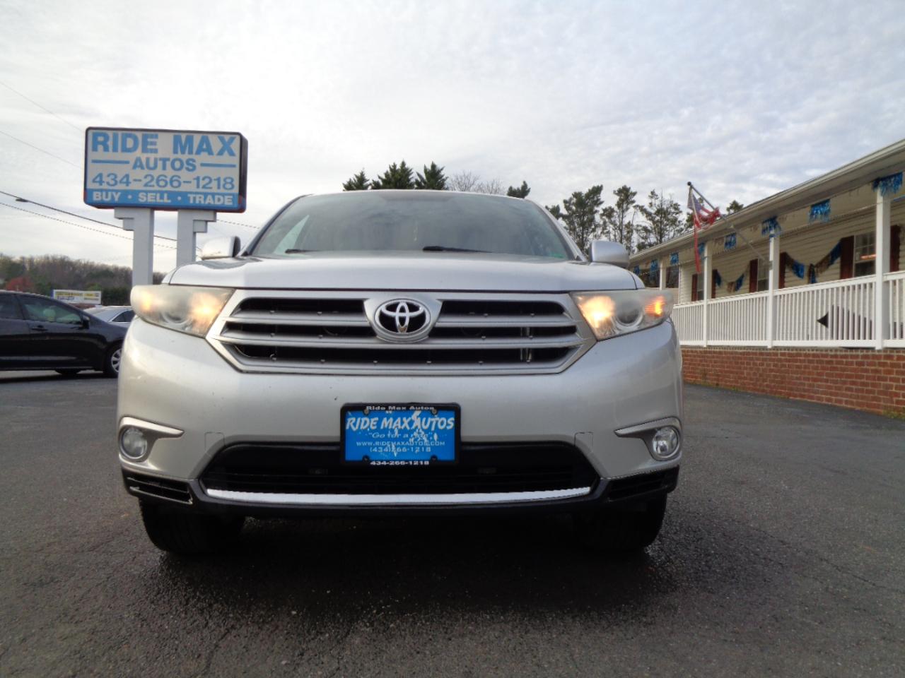 Toyota Highlander 4WD 4dr V6 Limited (Natl) 2012