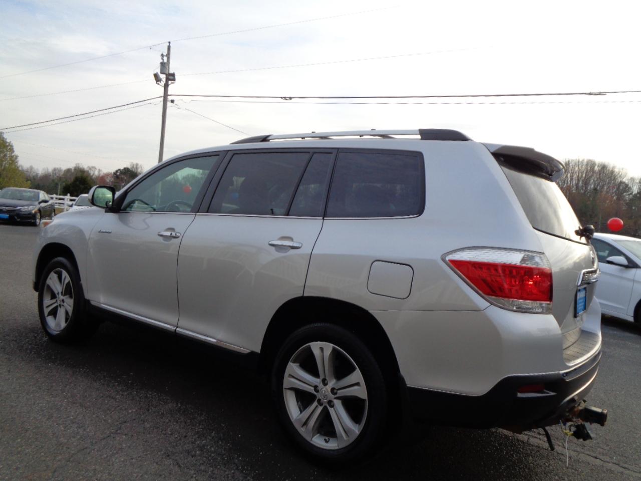 Toyota Highlander 4WD 4dr V6 Limited (Natl) 2012