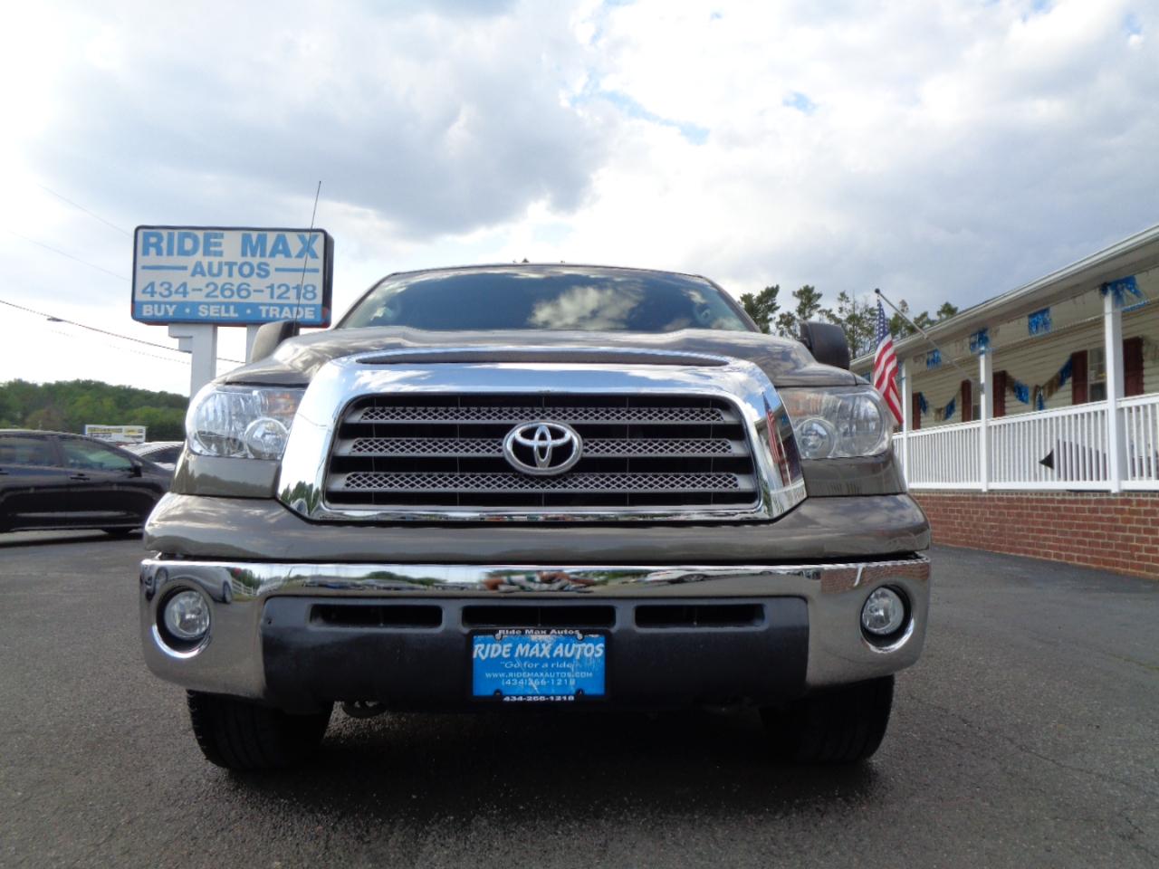 Toyota Tundra 4WD Truck CrewMax 5.7L V8 6-Spd AT (Natl) 2008
