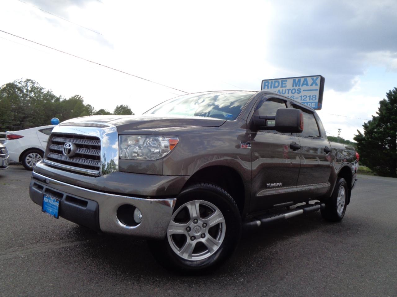 Toyota Tundra 4WD Truck CrewMax 5.7L V8 6-Spd AT (Natl) 2008