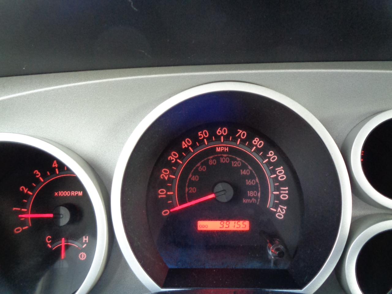 Toyota Tundra 4WD Truck CrewMax 5.7L V8 6-Spd AT (Natl) 2008