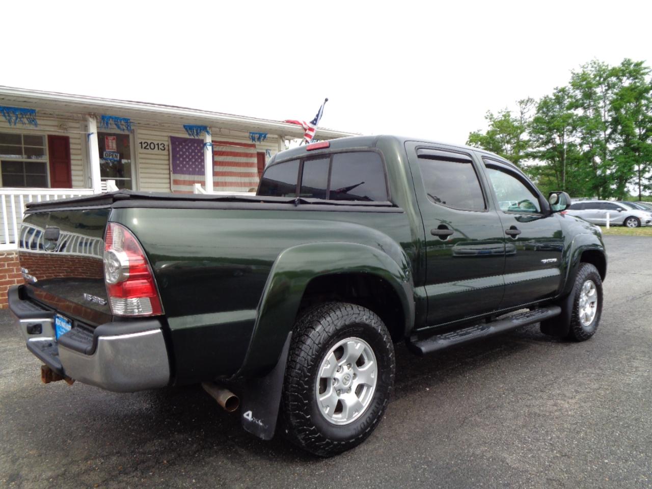 Toyota Tacoma 4WD Double Cab V6 AT (Natl) 2013