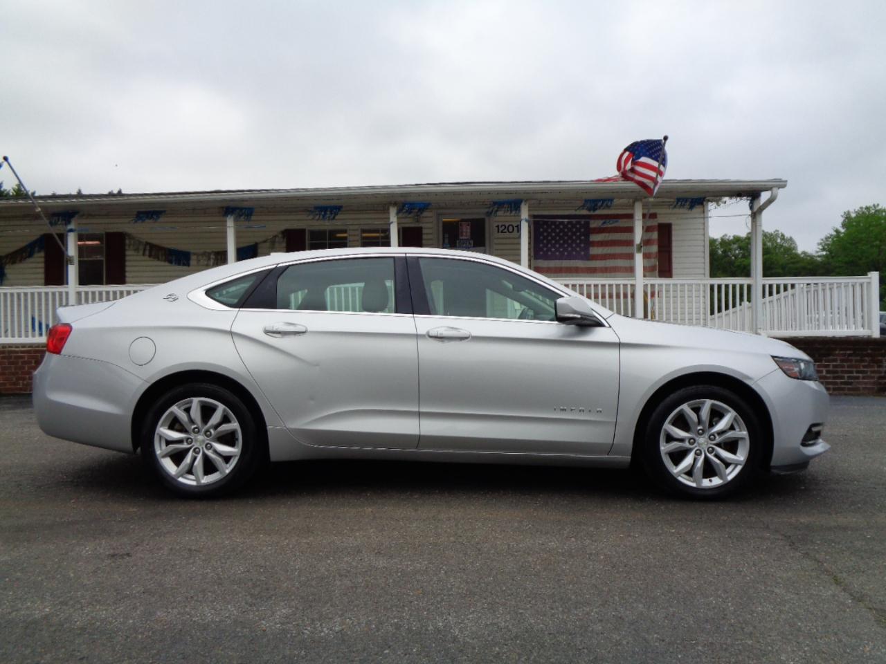 Chevrolet Impala 4dr Sdn LT w/1LT 2019