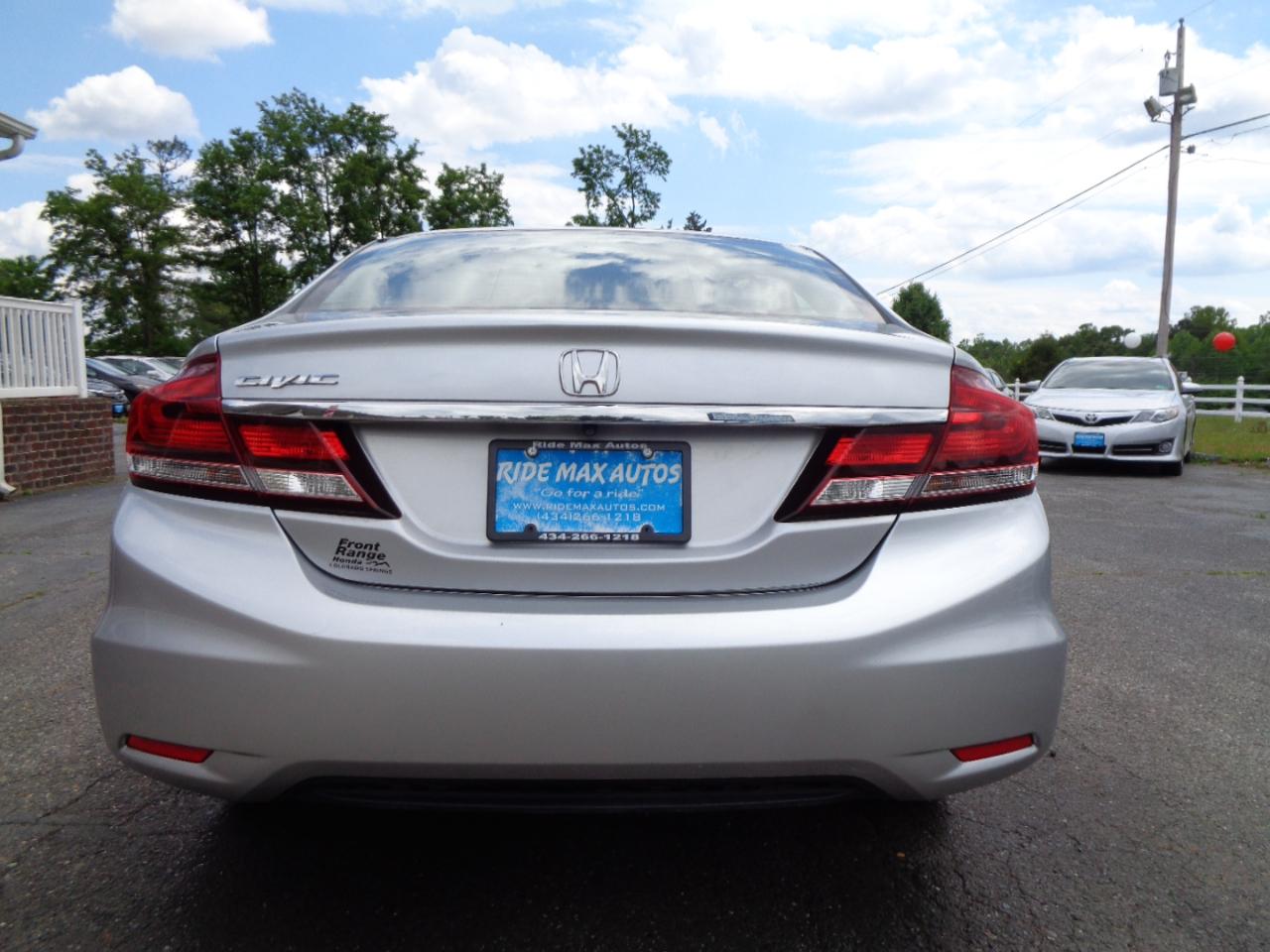 Honda Civic Sedan 4dr CVT SE 2015