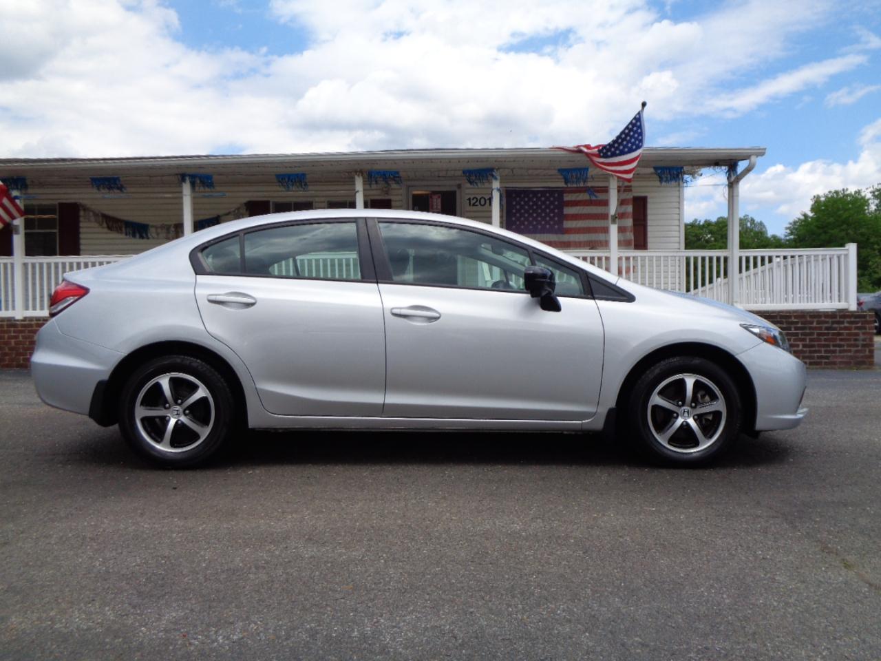 Honda Civic Sedan 4dr CVT SE 2015