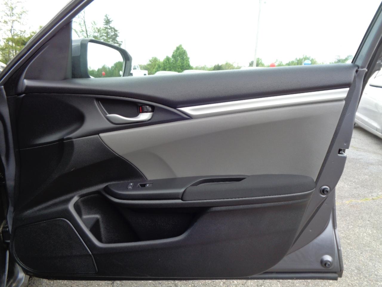 Honda Civic Sedan LX CVT 2021