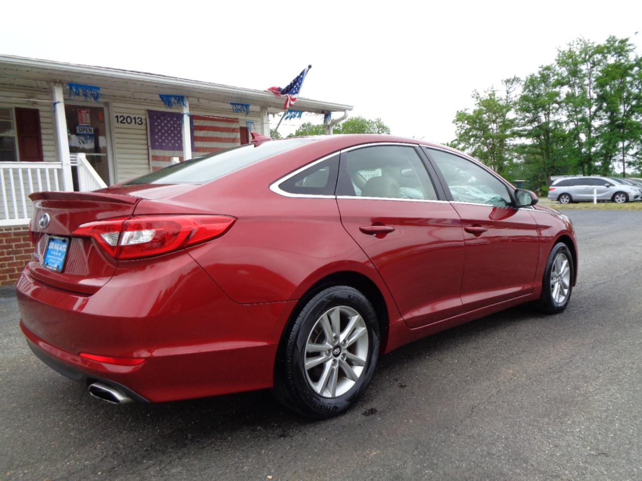 Hyundai Sonata 4dr Sdn 2.4L SE 2015