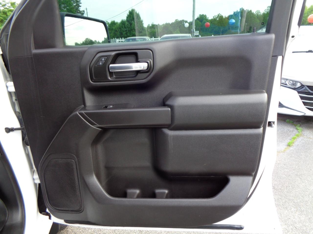 Chevrolet Silverado 1500 4WD Crew Cab 147" Custom 2019
