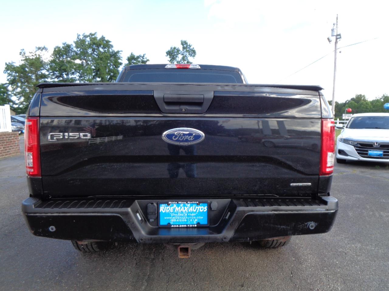 Ford F-150 4WD SuperCrew 145" XLT 2015