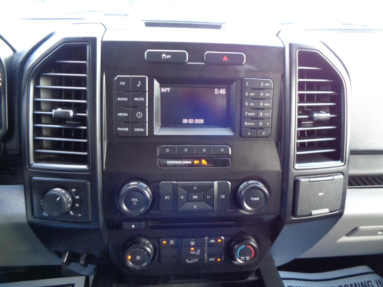 Ford F-150 4WD SuperCrew 145" XLT 2015