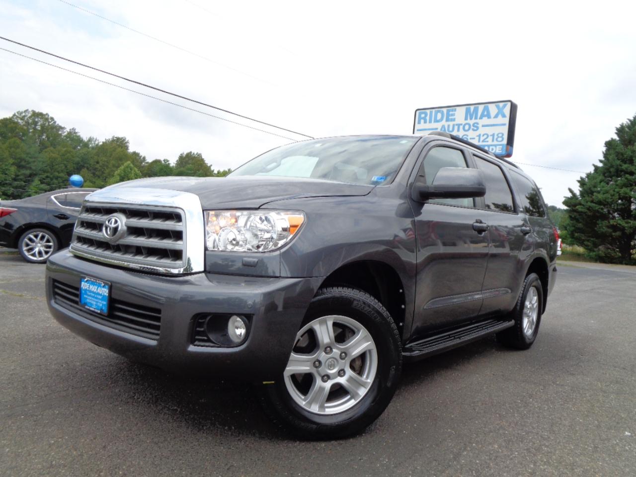 Toyota Sequoia SR5 4WD (Natl) 2017