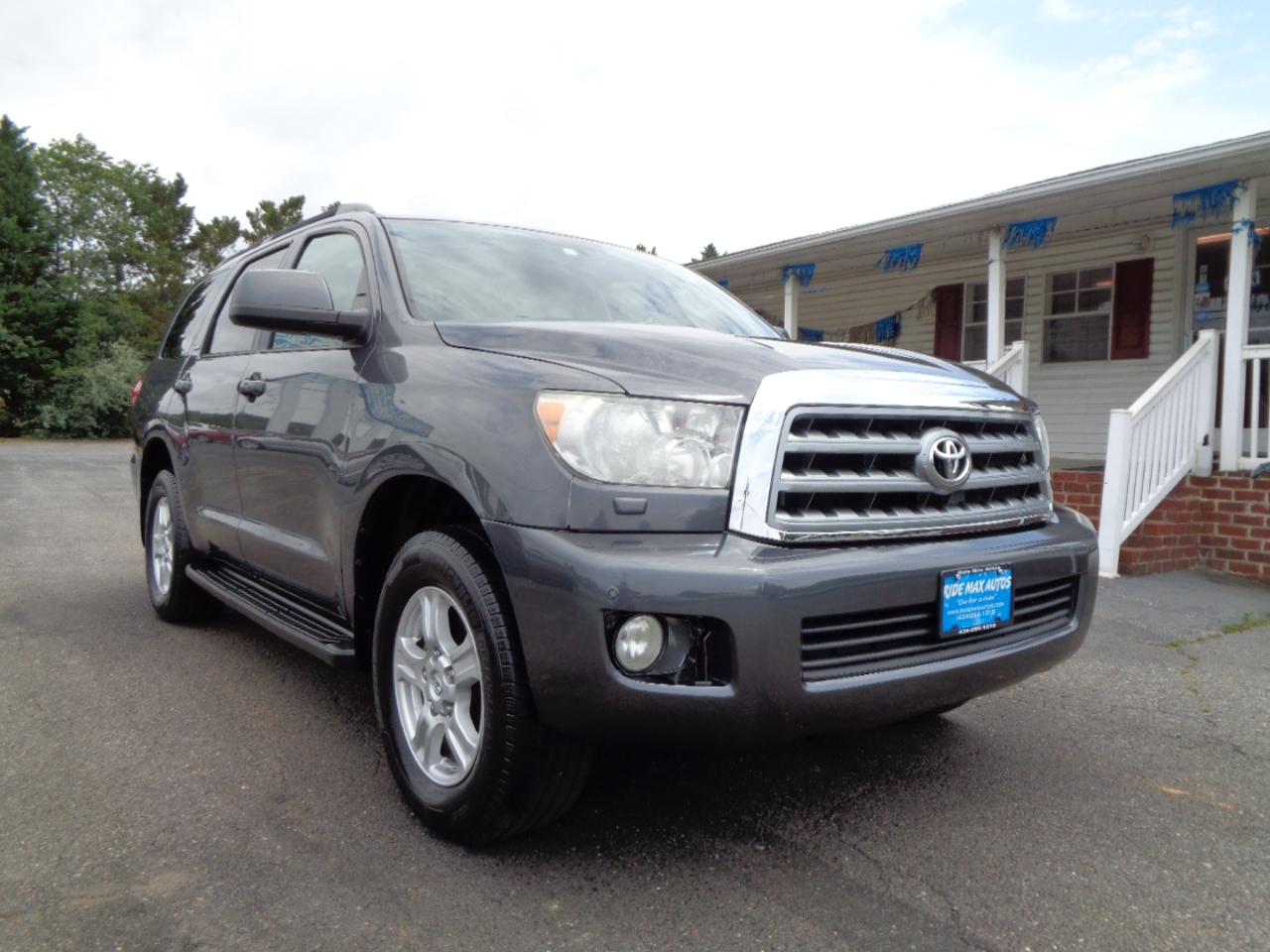 Toyota Sequoia SR5 4WD (Natl) 2017