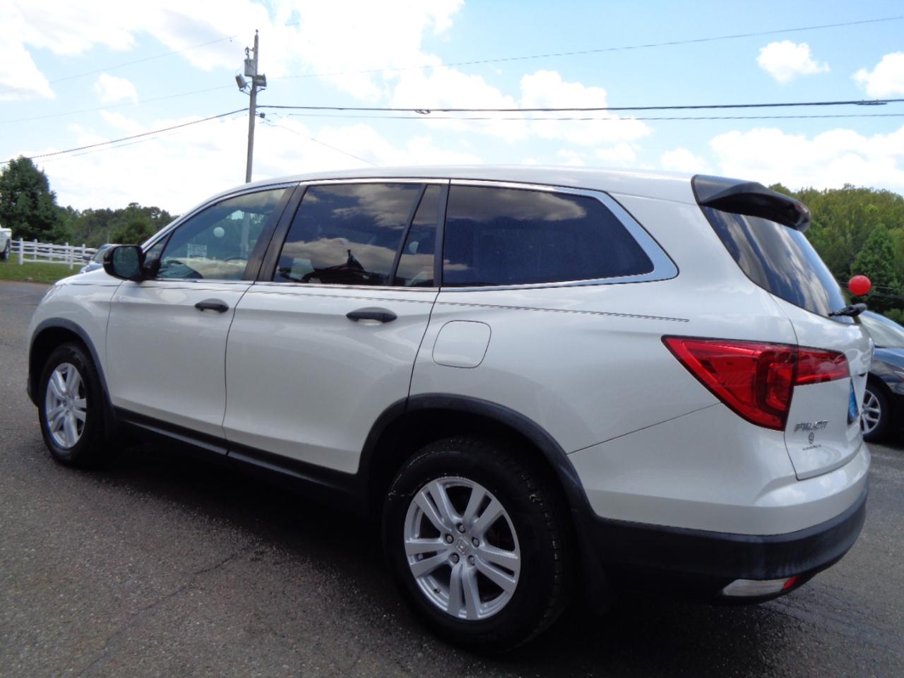 Honda Pilot LX AWD 2017