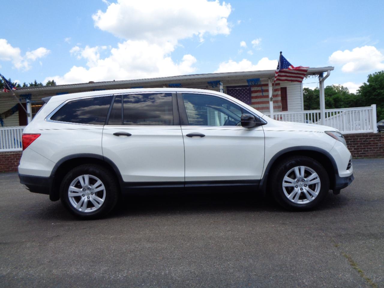 Honda Pilot LX AWD 2017
