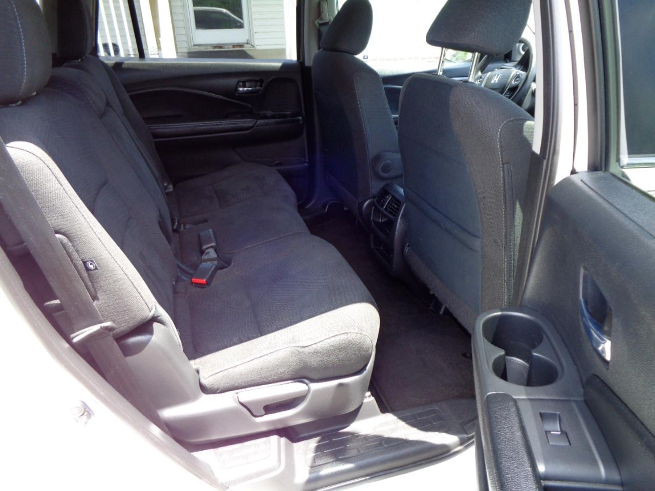 Honda Pilot LX AWD 2017