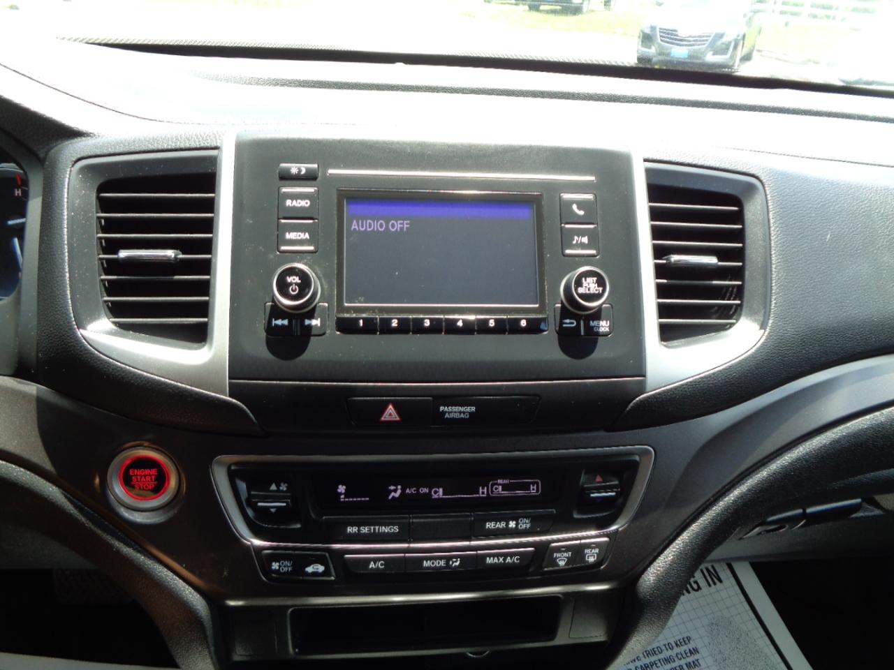 Honda Pilot LX AWD 2017
