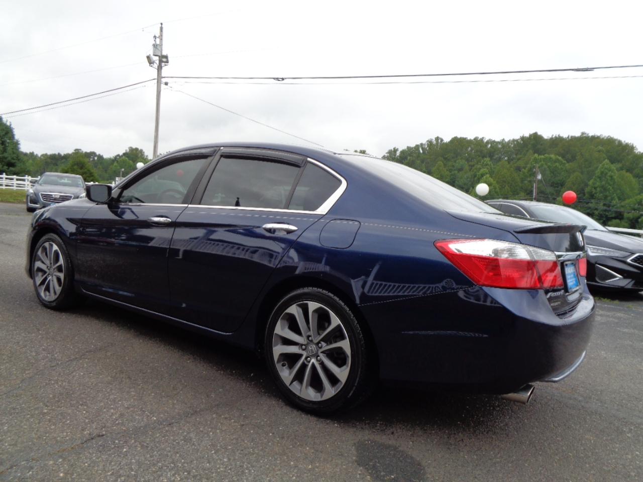 Honda Accord Sedan 4dr I4 CVT Sport 2015