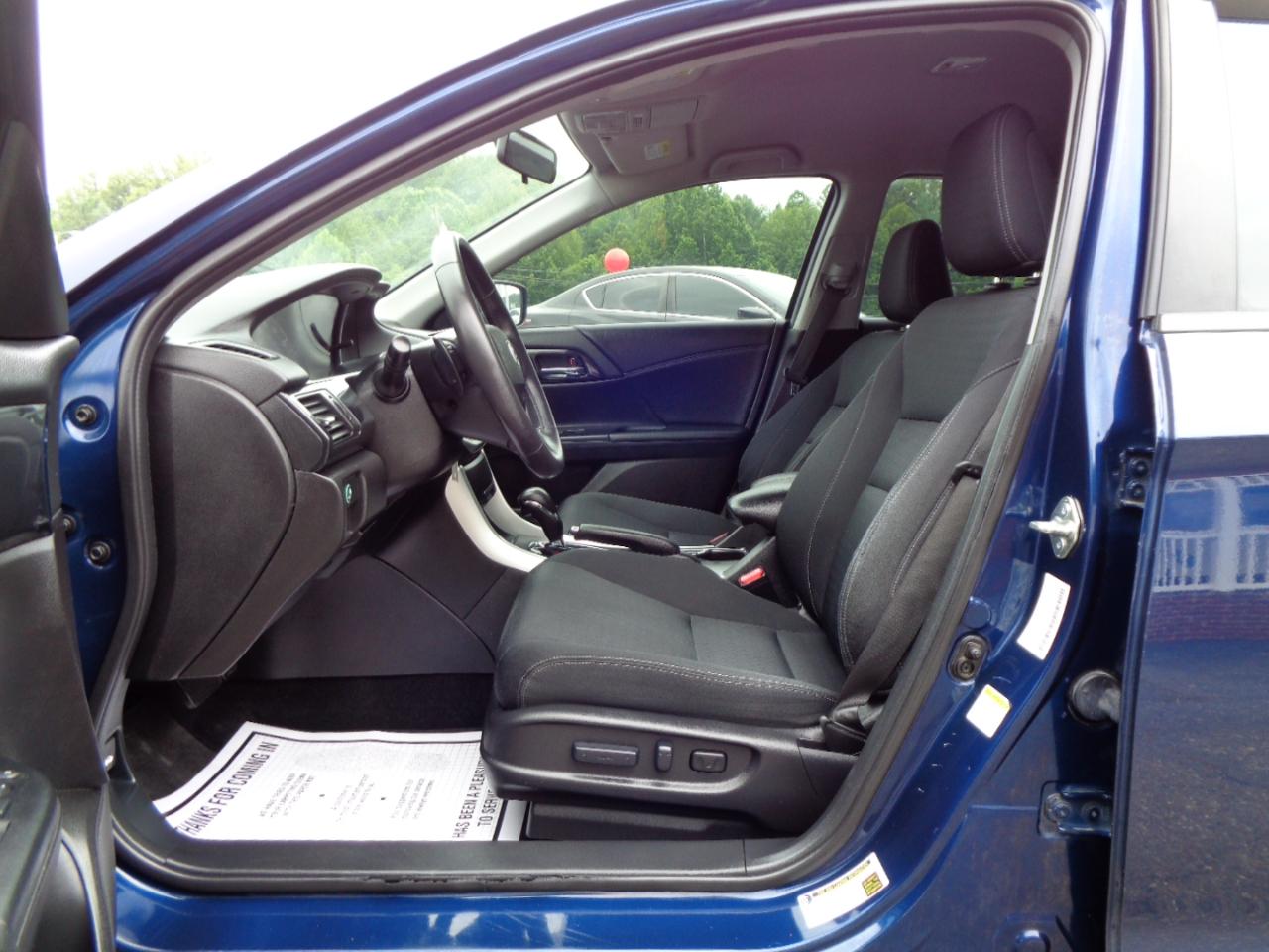 Honda Accord Sedan 4dr I4 CVT Sport 2015