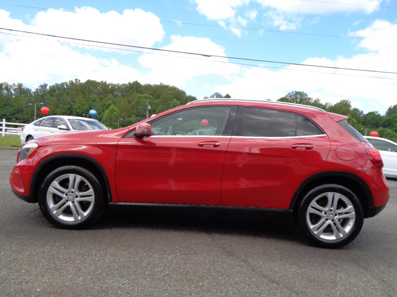 Mercedes-Benz GLA  2016