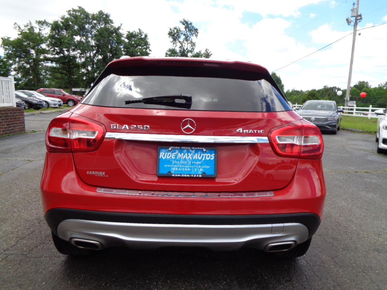 Mercedes-Benz GLA  2016