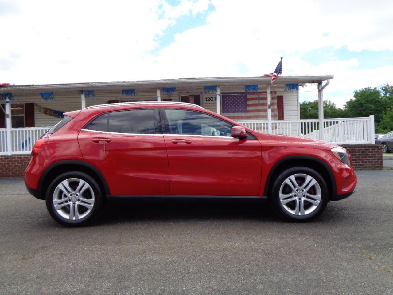 Mercedes-Benz GLA  2016