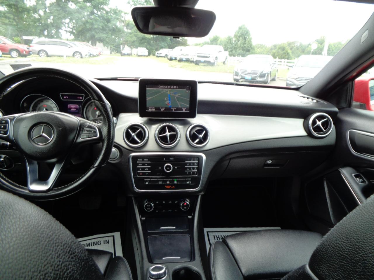 Mercedes-Benz GLA  2016