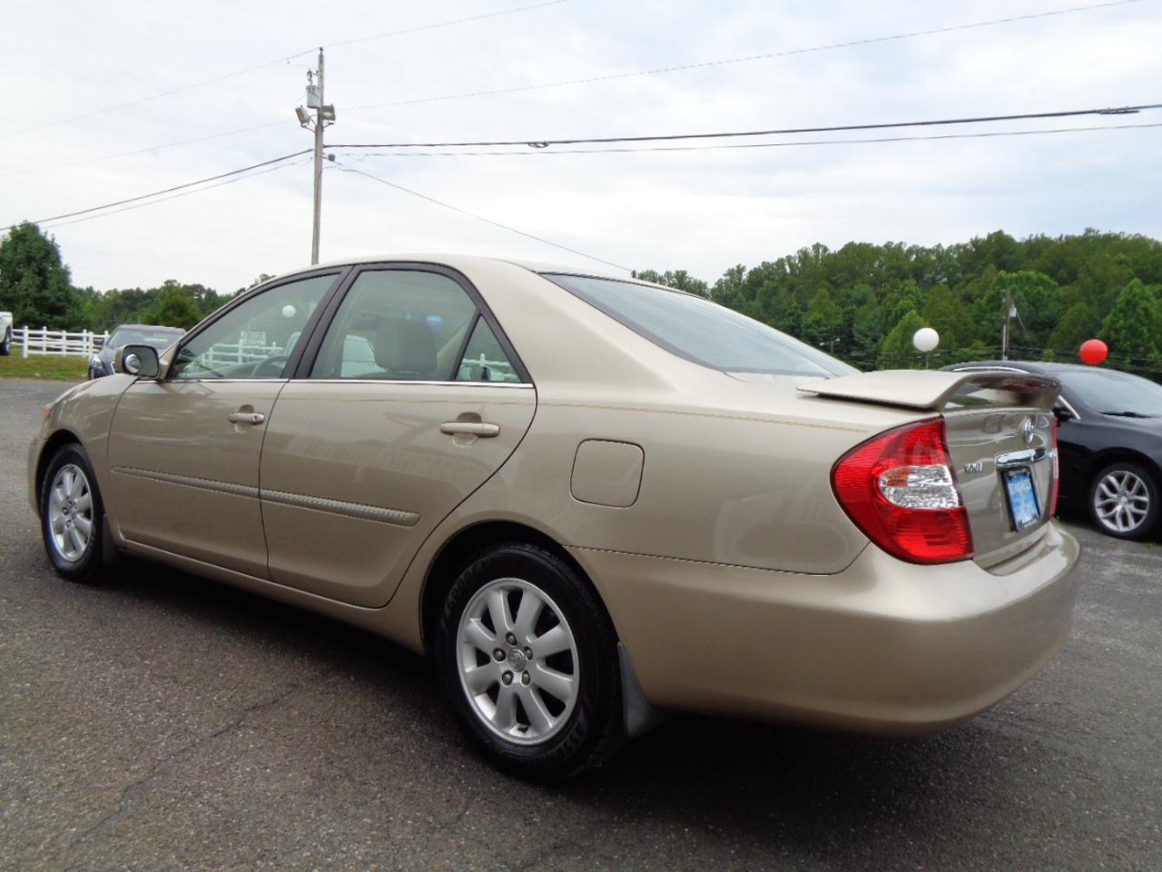 Toyota Camry 4dr Sdn XLE Auto (Natl) 2003