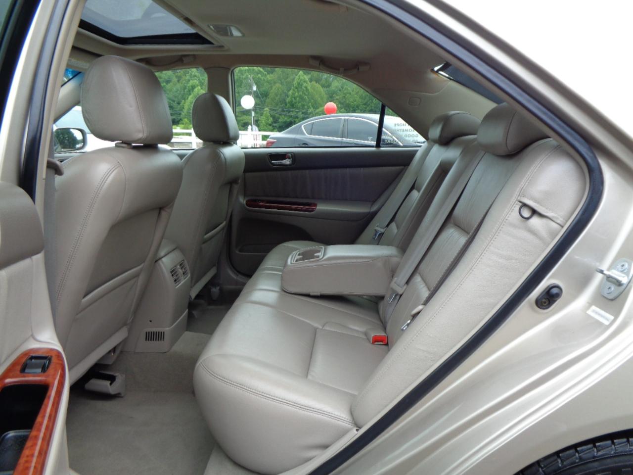 Toyota Camry 4dr Sdn XLE Auto (Natl) 2003