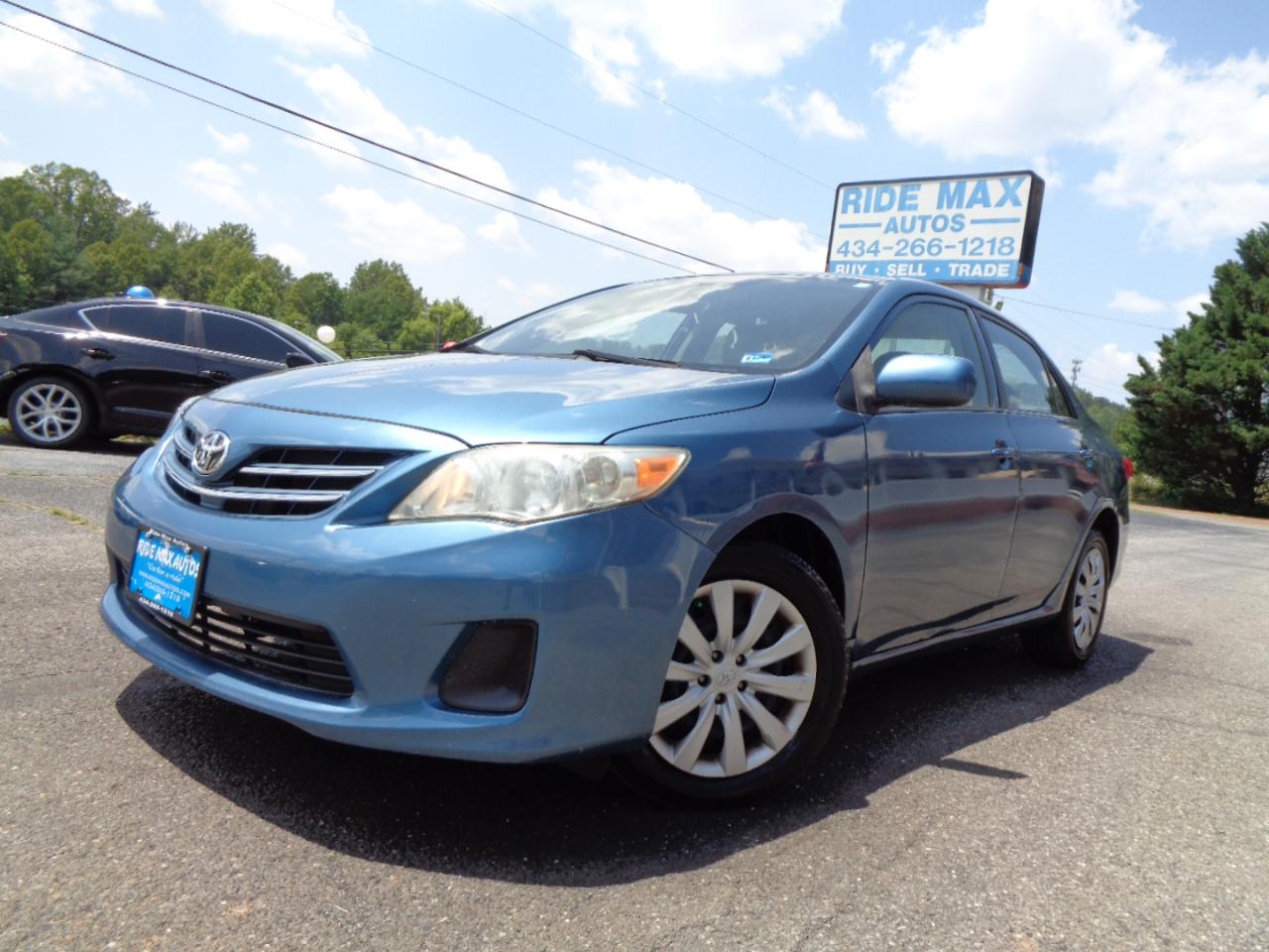 Toyota Corolla 4dr Sdn Auto LE Special Edition (Natl) 2013