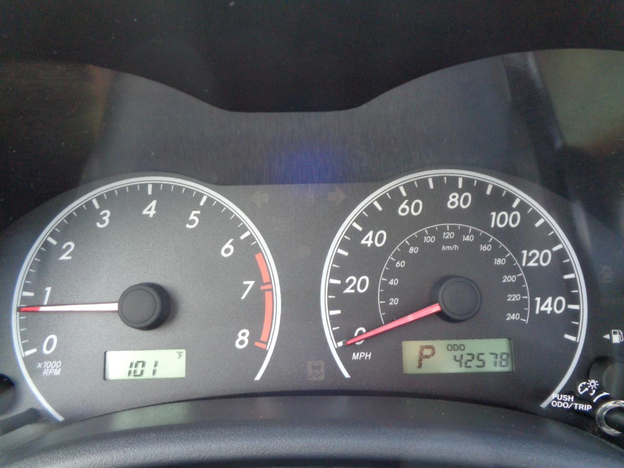 Toyota Corolla 4dr Sdn Auto LE Special Edition (Natl) 2013