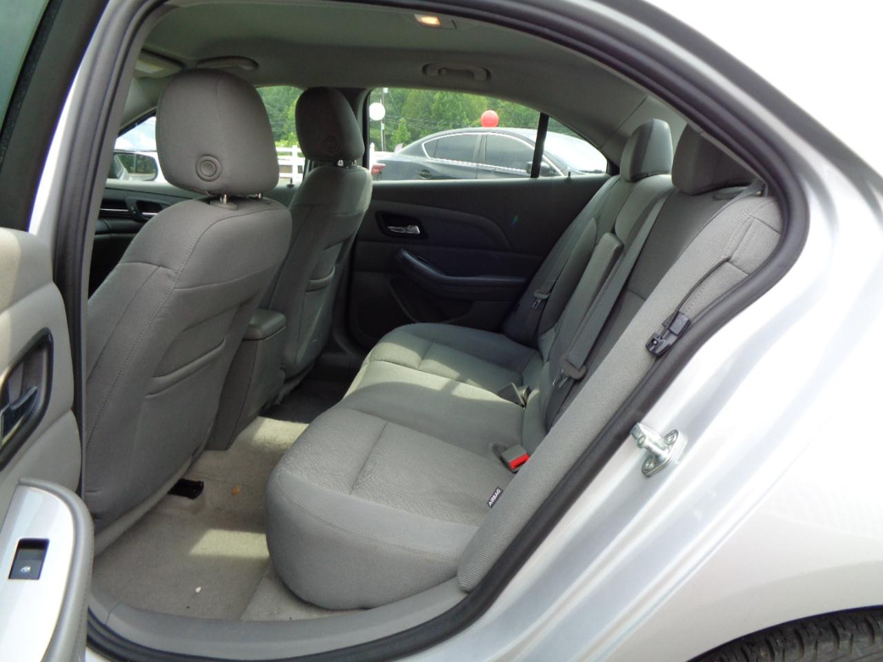 Chevrolet Malibu 4dr Sdn LS w/1LS 2014