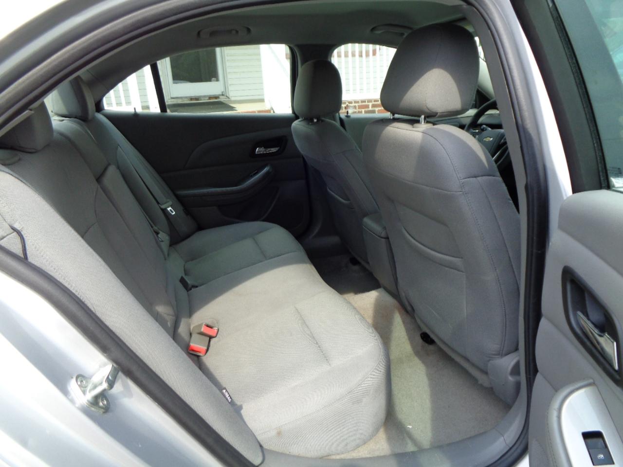Chevrolet Malibu 4dr Sdn LS w/1LS 2014