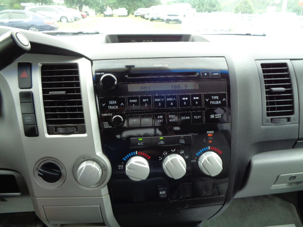 Toyota Tundra 4WD Double 145.7" 4.7L V8 SR5 (Natl 2007