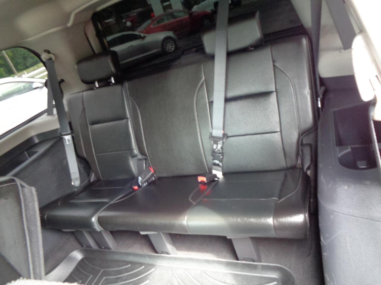 Nissan Armada 4WD 4dr Platinum 2013