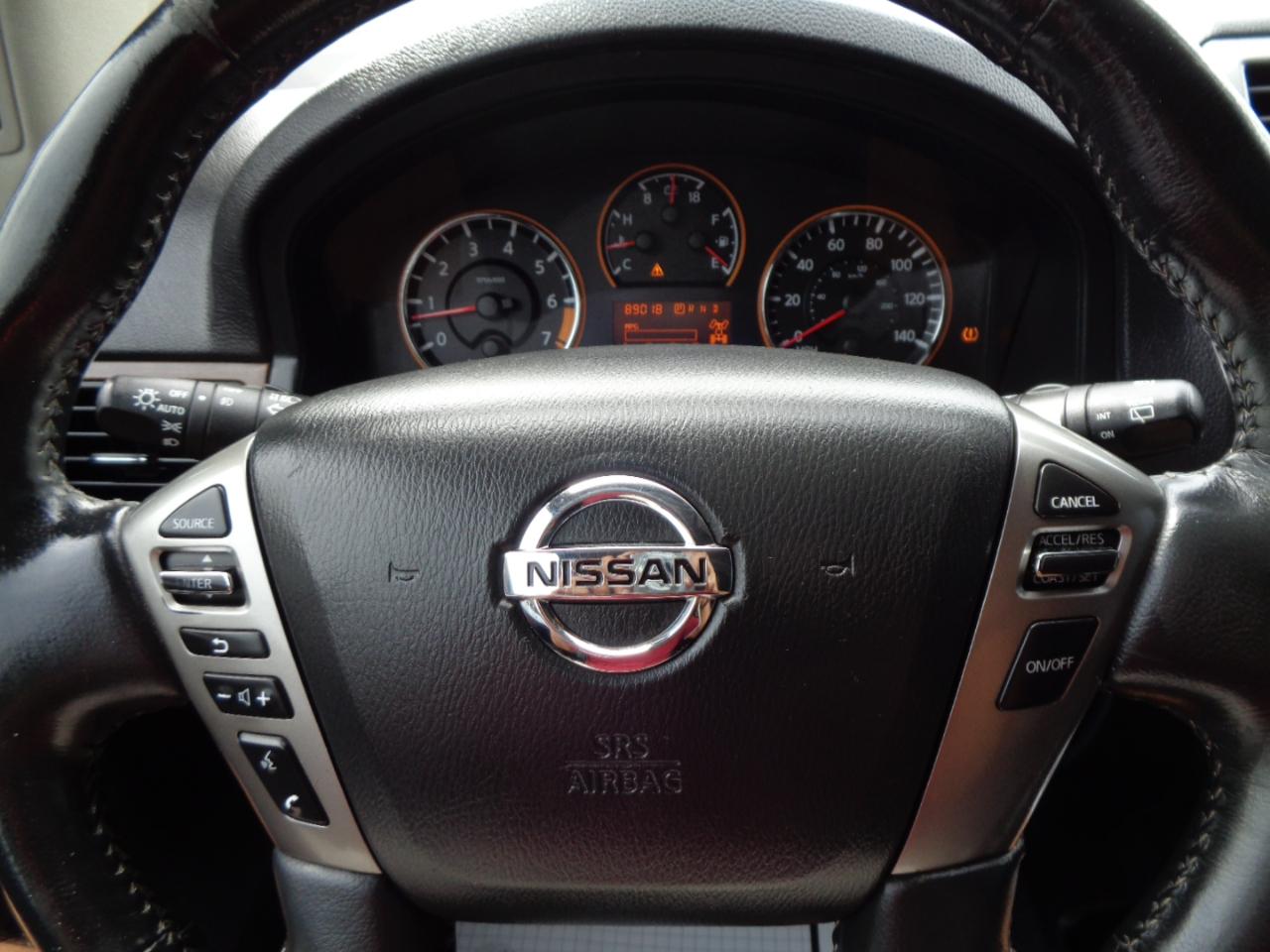 Nissan Armada 4WD 4dr Platinum 2013