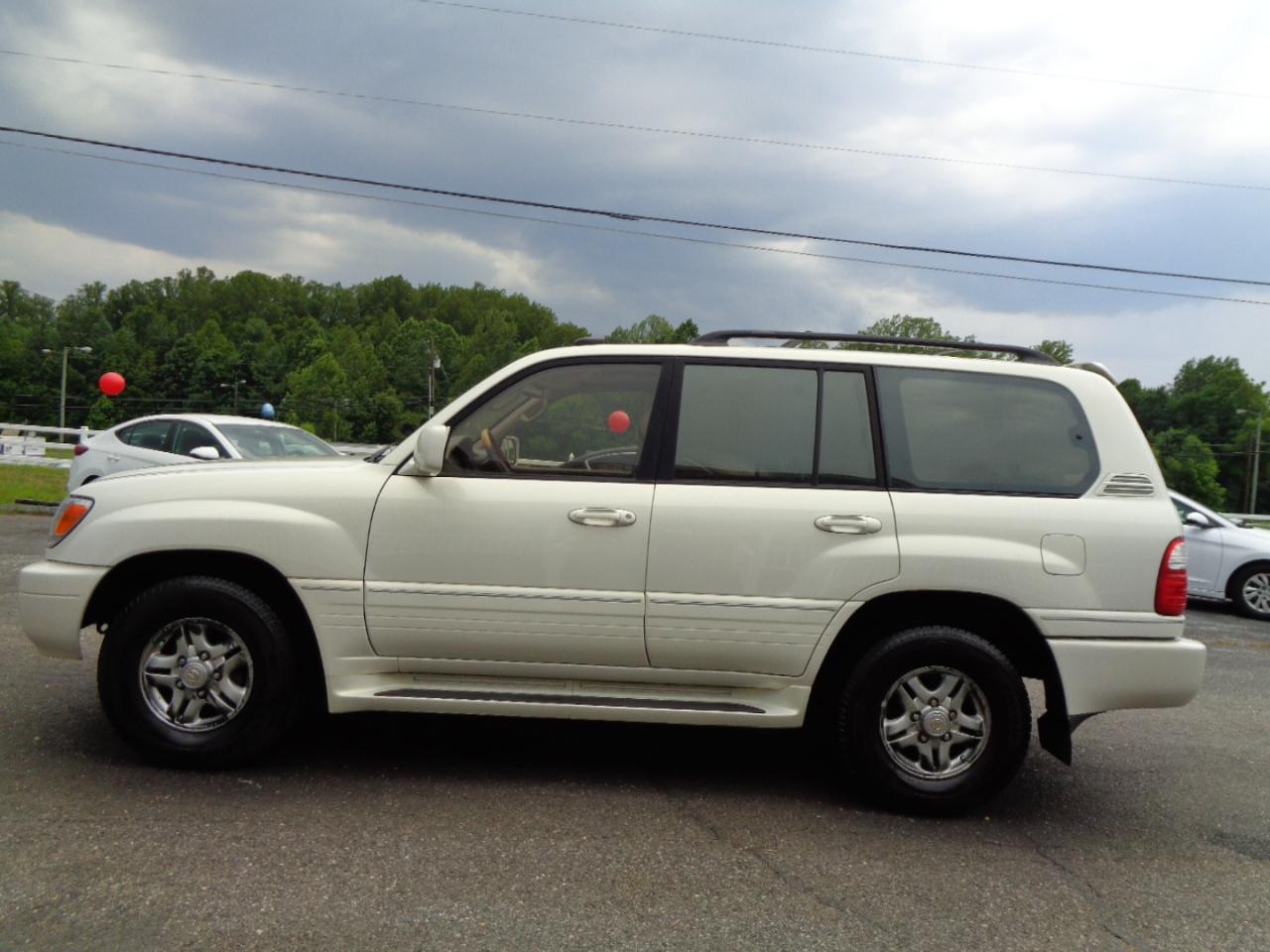 Lexus LX 470 4dr SUV 2002