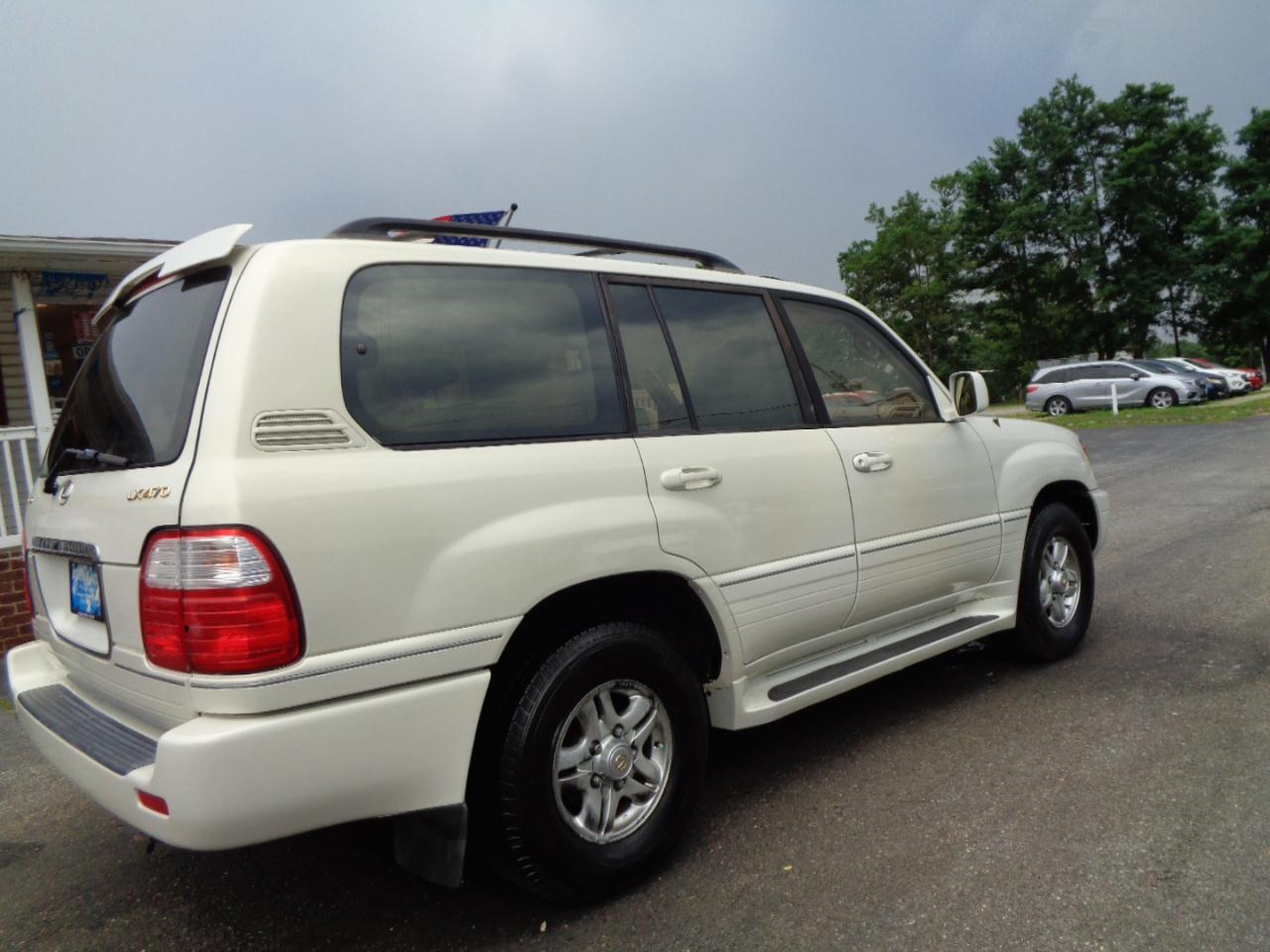 Lexus LX 470 4dr SUV 2002