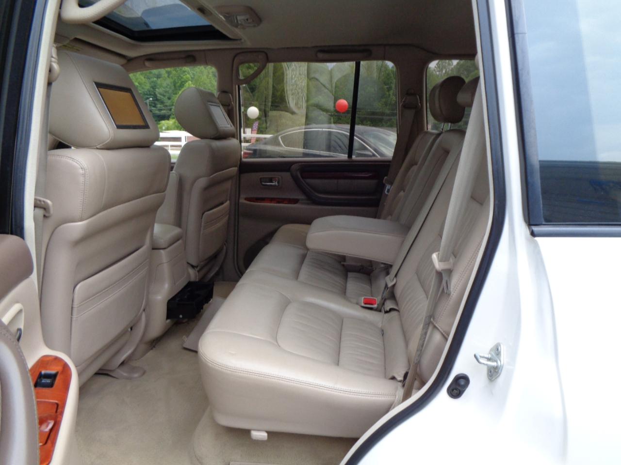 Lexus LX 470 4dr SUV 2002