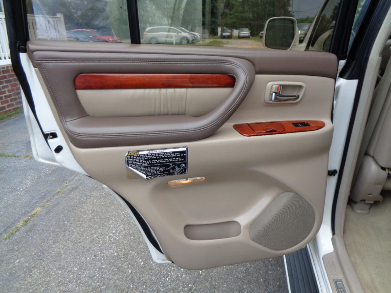 Lexus LX 470 4dr SUV 2002