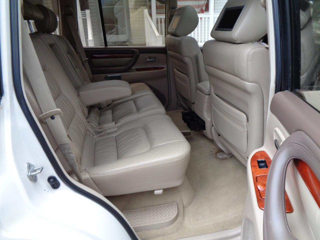 Lexus LX 470 4dr SUV 2002
