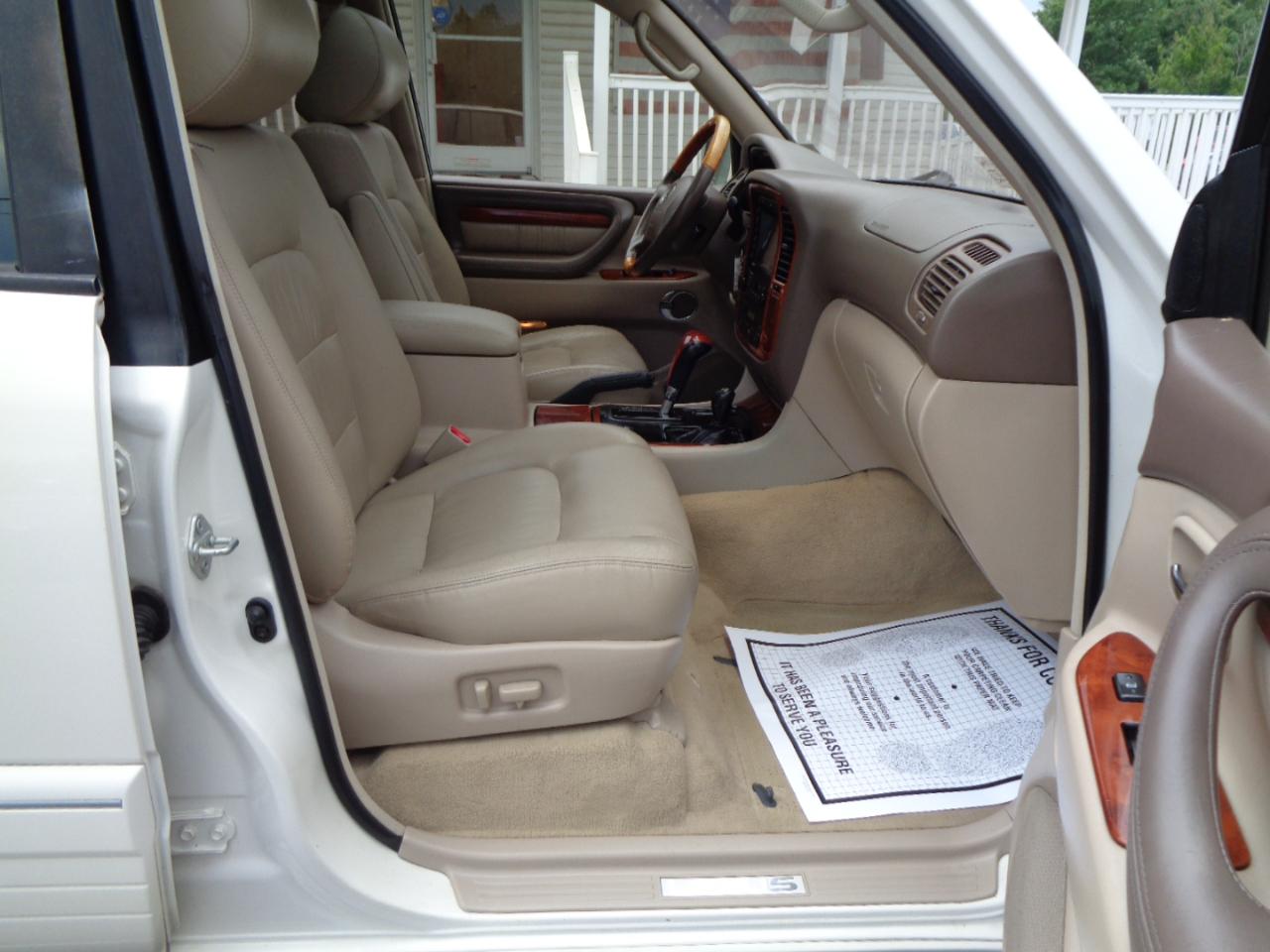 Lexus LX 470 4dr SUV 2002