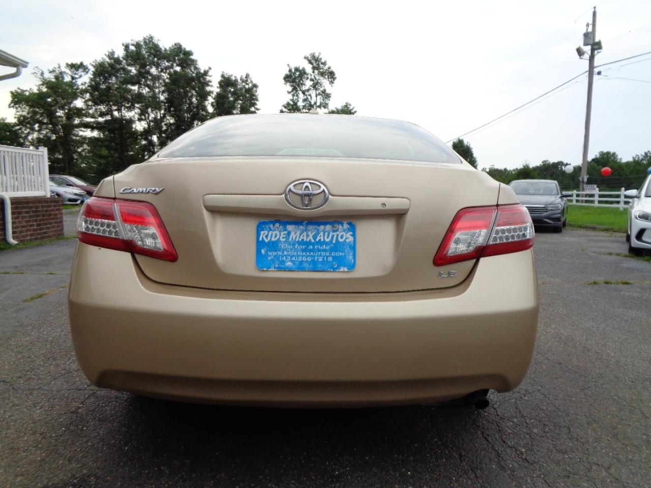 Toyota Camry  2011