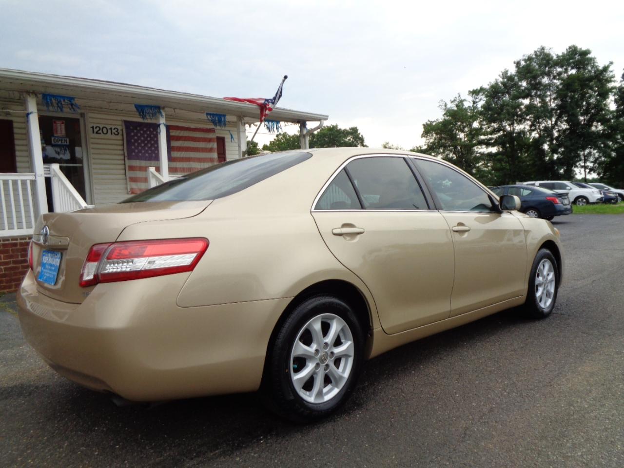 Toyota Camry  2011